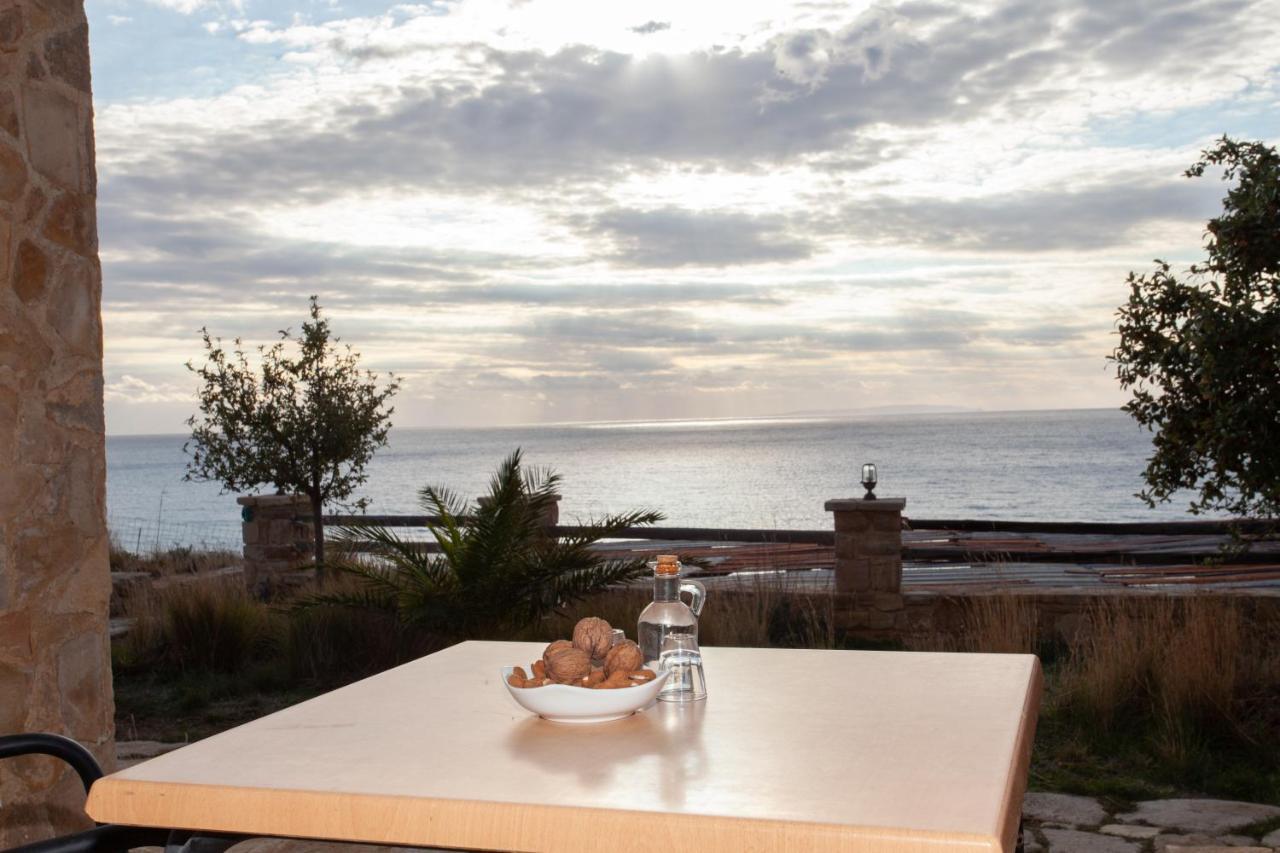 Hill Of Calm Hotel Triopetra Exterior foto